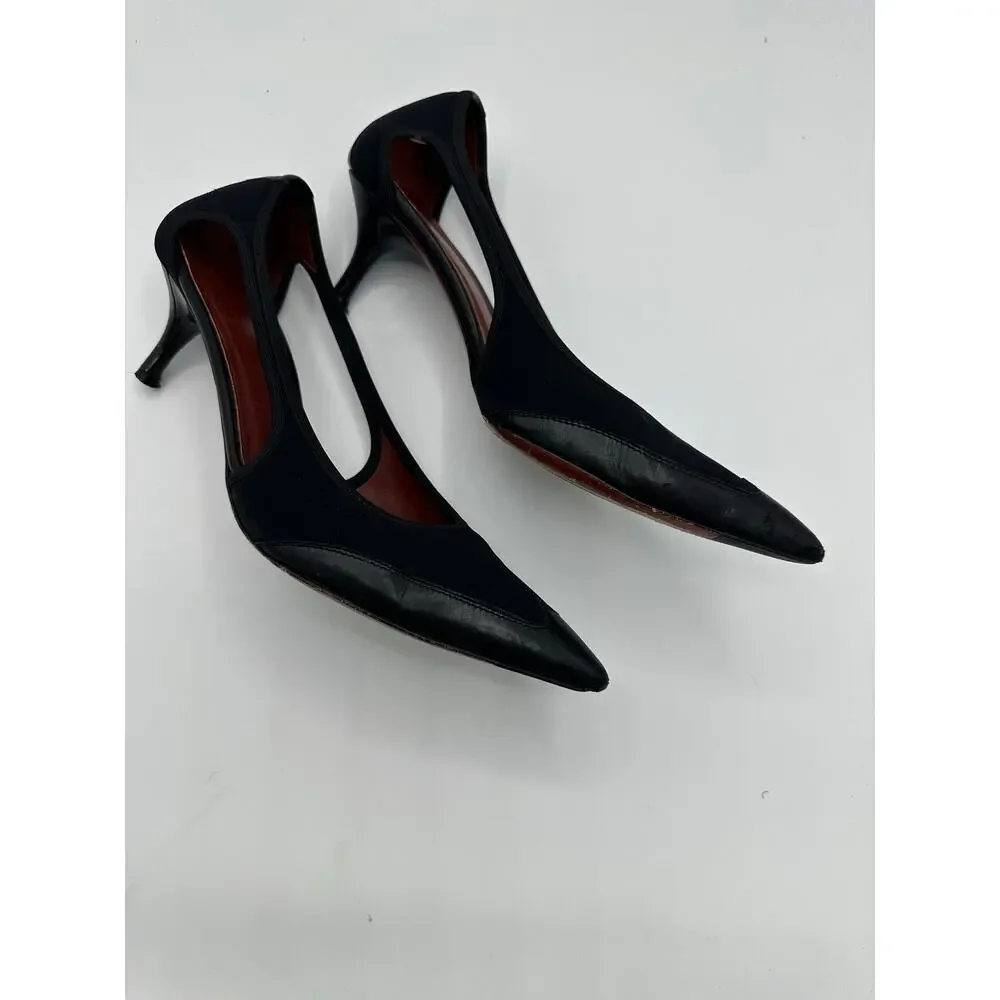 Donald J Pliner Heels Size 10 in Black
